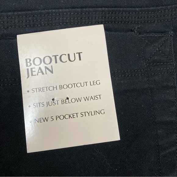 Jones New York Sport Size 12 Black Bootcut Jeans Belt Inseam 32 NWT - Picture 8 of 10